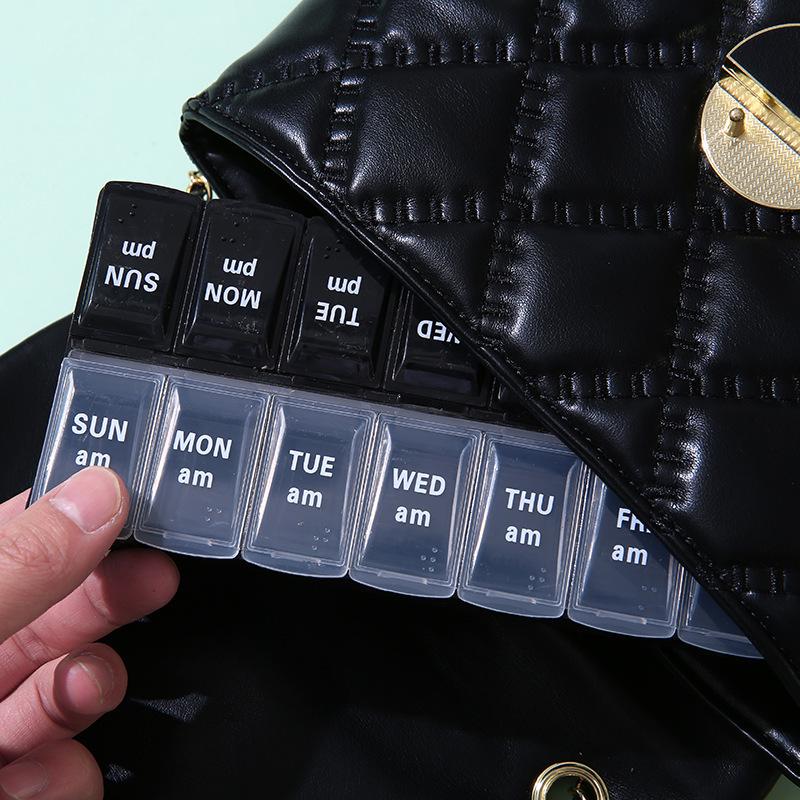 Pilulier à double rangée à 14 compartiments avec braille pour la gestion hebdomadaire des médicaments matin/soir