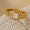 Retro Mode Damenuhr Exquisites Muster Gold Silber Armband Rundes Zifferblatt Quarz Armbanduhr Zubehör Uhr Geschenk
