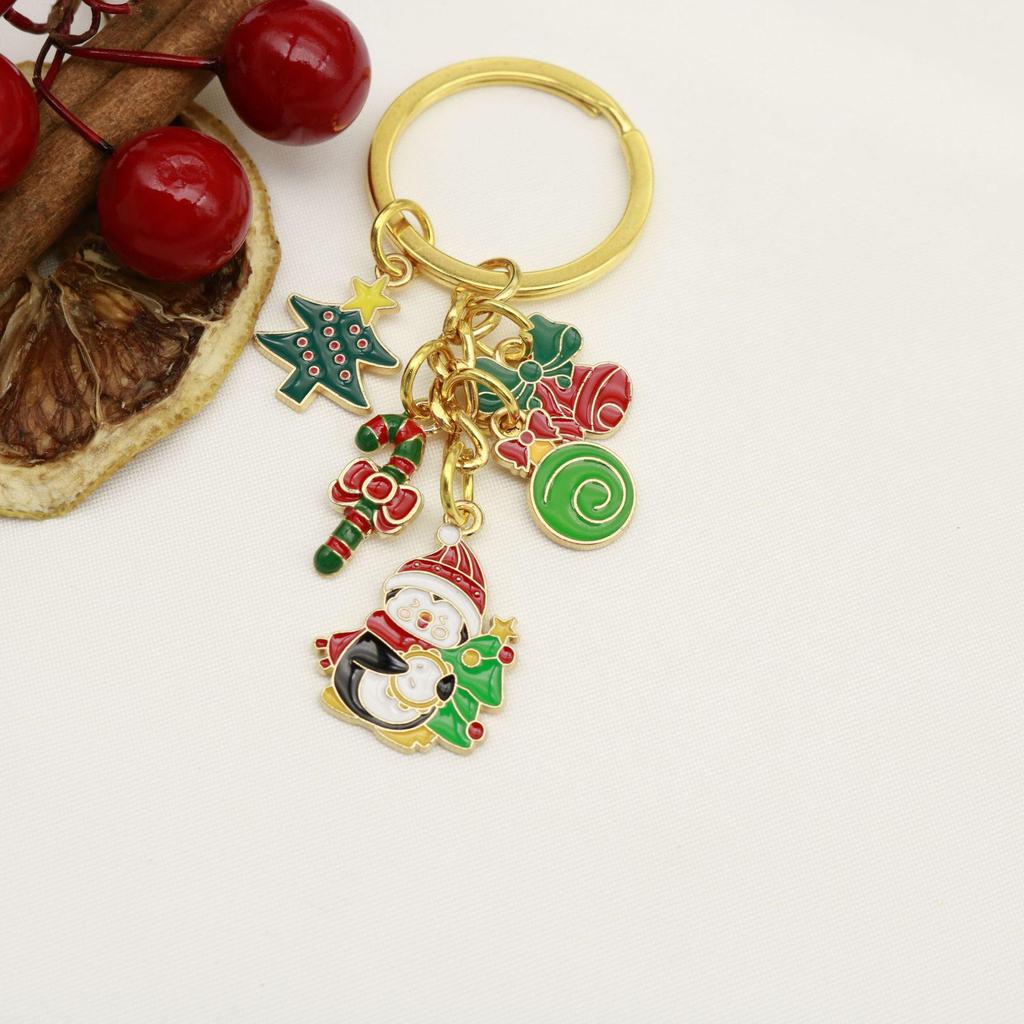 Christmas Drip Oil Cute Cartoon Keychain: Creative Personality Ornament Pendant