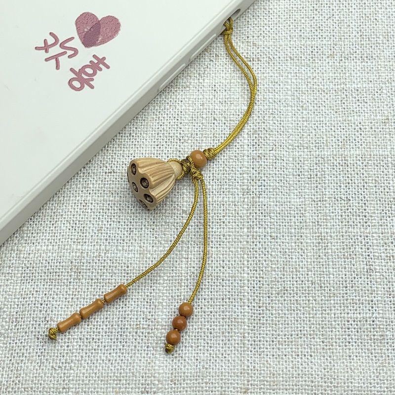 Peach Wood Lotus Plum Blossom Charm Keychain: Ancient-Style Pendant for Men & Women with Silk Flowers