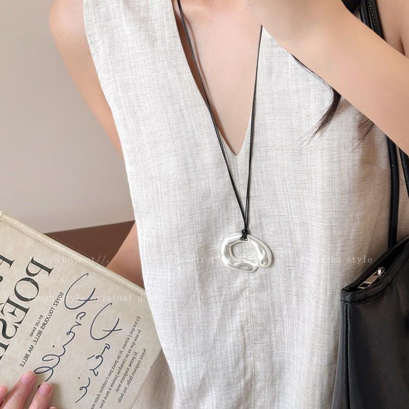 Korean Heart Comb Black Drawstring Necklace - Women's Fashion Choker Chain