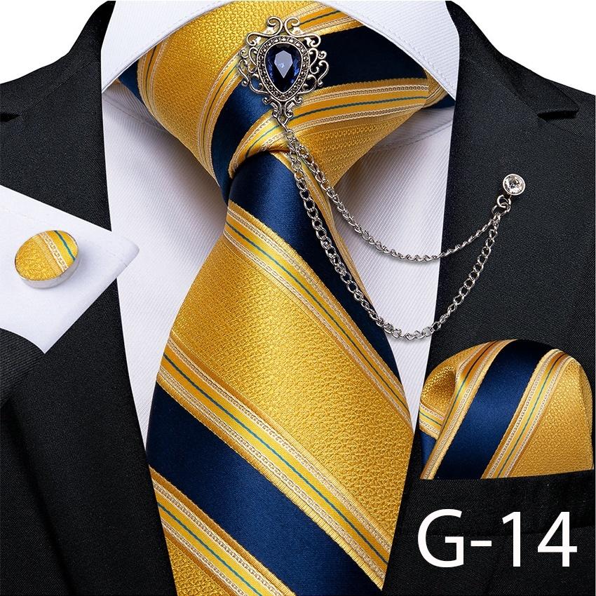 

Мужской набор для костюма- галстук, платок, брошка и запонки N-7340