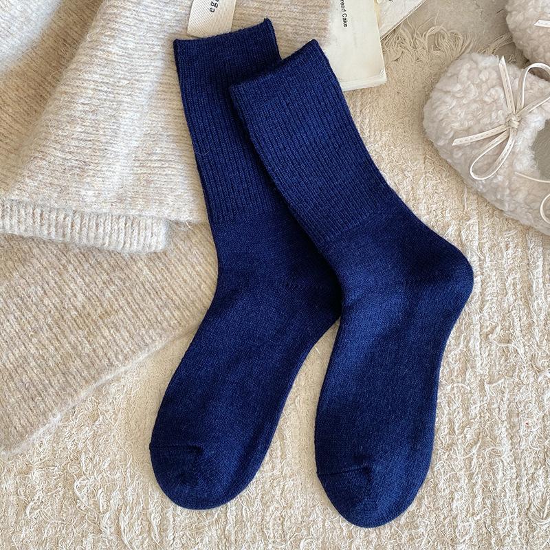 Season Socks Stacking Socks Trendy Outer Wear Fleece Thickened Warm Wool Socks Solid Color Retro Medium Tube Socks