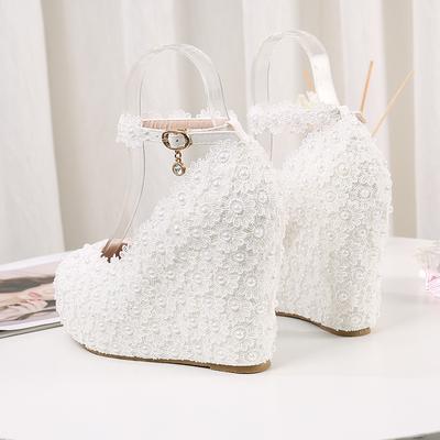 Fashion 2024 Spring Autumn Buckle Wedding Shoes with Slope and Lace White Wedding Shoes, Low Top Round Head Women's Banquet High Heels