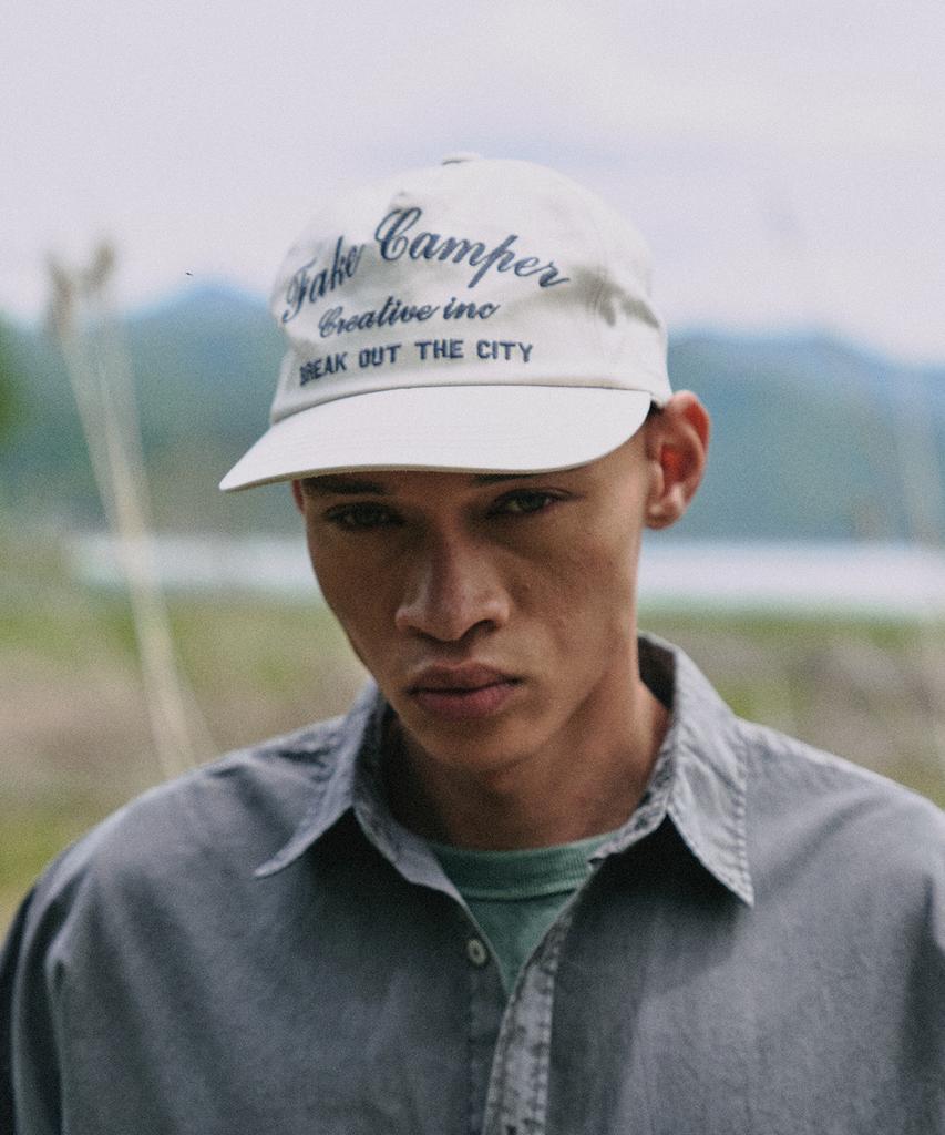 FAKE CAMPER Script Camper Script Lettering Snapback [Ivory]