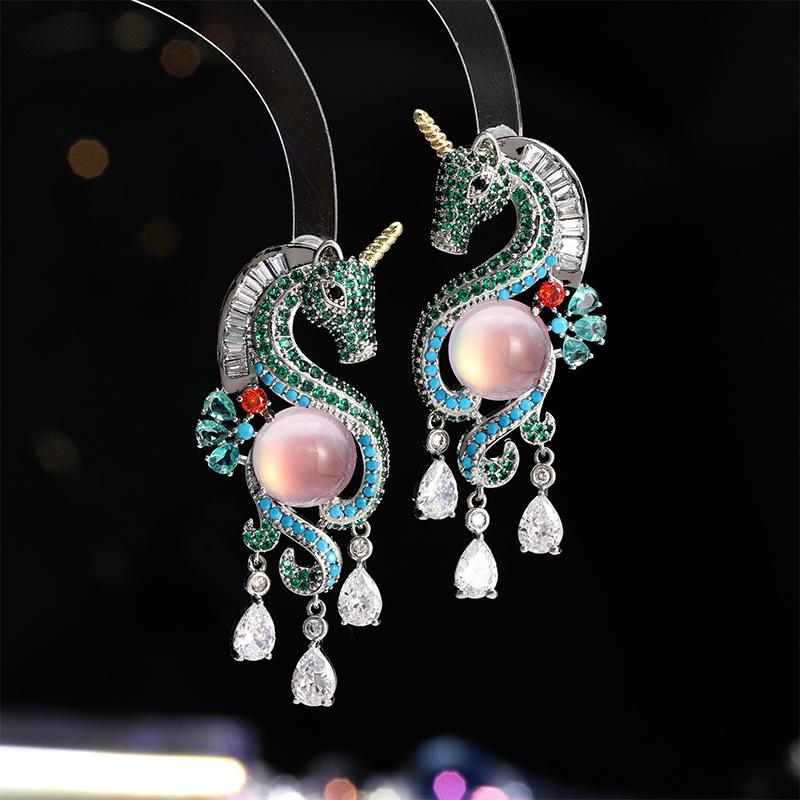 

Серьги Heavy Industry Light Luxury Premium, женские, Niche Dream, Princess Wind, S925, серебряные, игольчатые, с единорогом, с бахромой, в форме капли воды