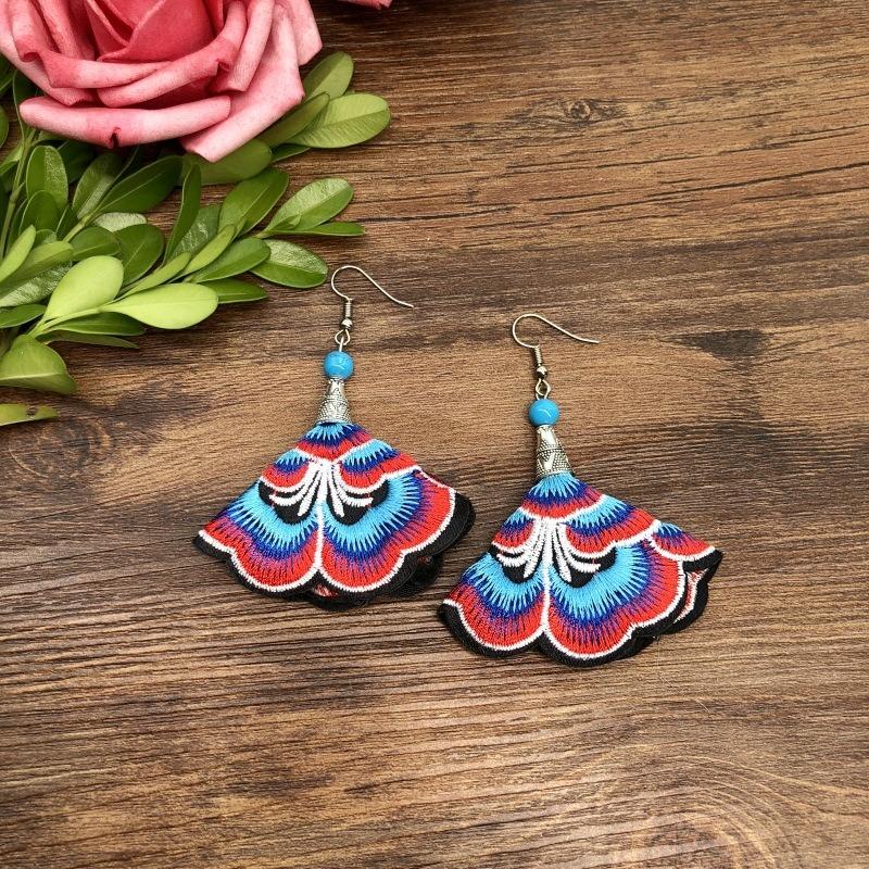 Hand-embroidered retro fabric earrings, flower fringed versatile femininity, stage performance, earrings, earrings.