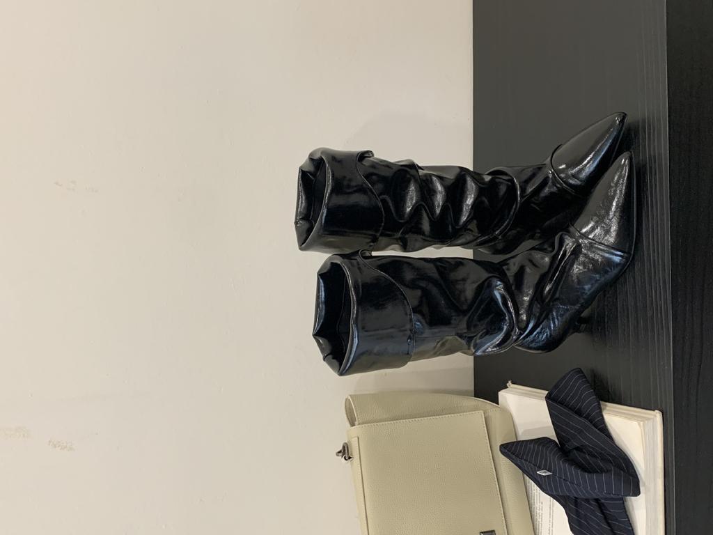 Europe, America 2025 new kitten heel pointed retro pleated sleeve stacking boots wide tube women's two wear medium tube boots