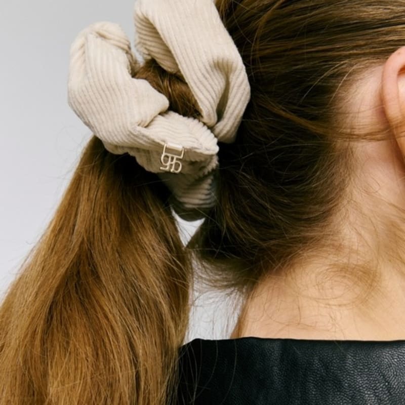 DEPOUND Dp Logo Corduroy Scrunchie - Ivory
