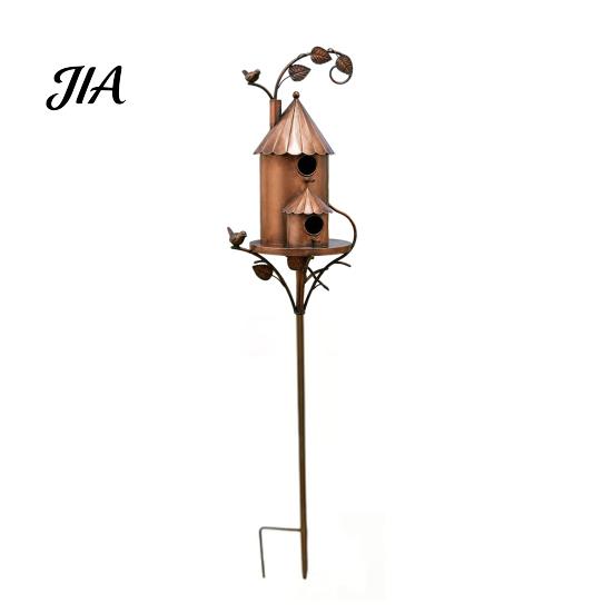 Estación de Pájaros Rústica Casa de Metal Estacas para Jardín, Decoración Comedero, Regalo Resistente a la Intemperie para Amantes Decoración de Arte en Hierro Césped Exterior Jardín Macizo Decoración Salvaje