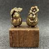 1 Piece Small Hedgehog Flower-Shaped Ornament, Pure Brass Realistic Hedgehog Figurine, Handheld Ornament, Tea Pet, Desktop Antique-Style 