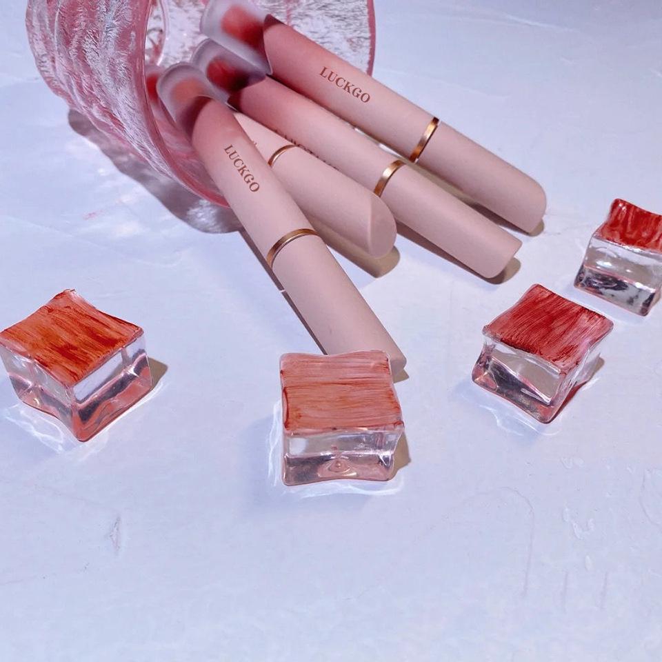 Milk Cream Velvet Matt Lipgloss – Aufhellender Nude-Lippenstift für Studentenpartys