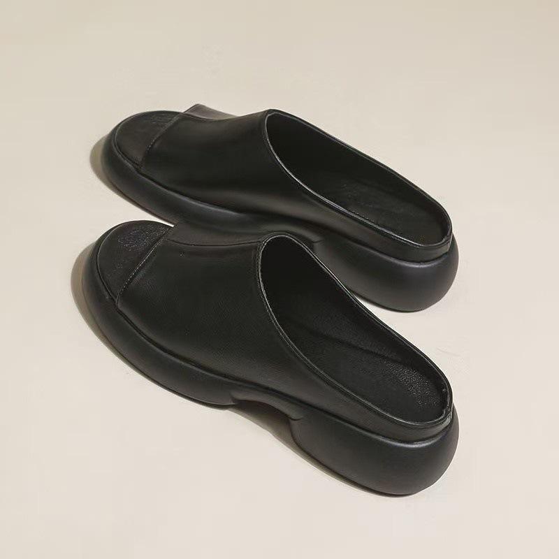 

2025 летние маффины на толстой подошве, повседневные шлепанцы, женская обувь, новые удобные и универсальные шлепанцы на один ремешок, модные сандалии 35 чёрный