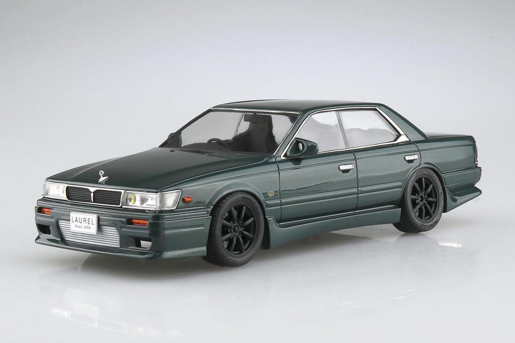 Aoshima Bunka Kyozai The Tuned Car 83 HC33 Laurel Aero Custom Plastic Plastic Model (AOSHIMA) No. 1/24 '91 (Nissan) Pre-Colored