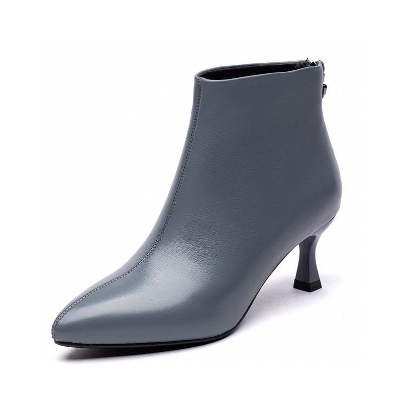 Women's Boots Autumn and Winter New Thin First Layer Cowhide Pointed Fashion and Comfortable Rear Zipper Small Bare Boots Low Heel Short Boots