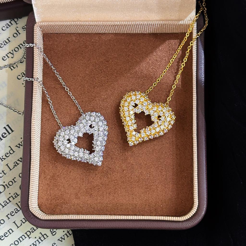 Full Diamond Bright Love Necklace Raw Sweet Versatile Hollow Heart Collarbone Chain