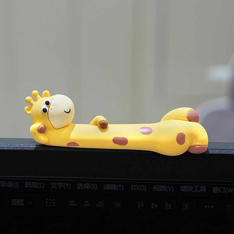

Резиновая фигурка жирафа, украшение, фигурки жирафов с пазами, мультяшная модель жирафа, украшение для автомобиля, украшение для экрана компьютера