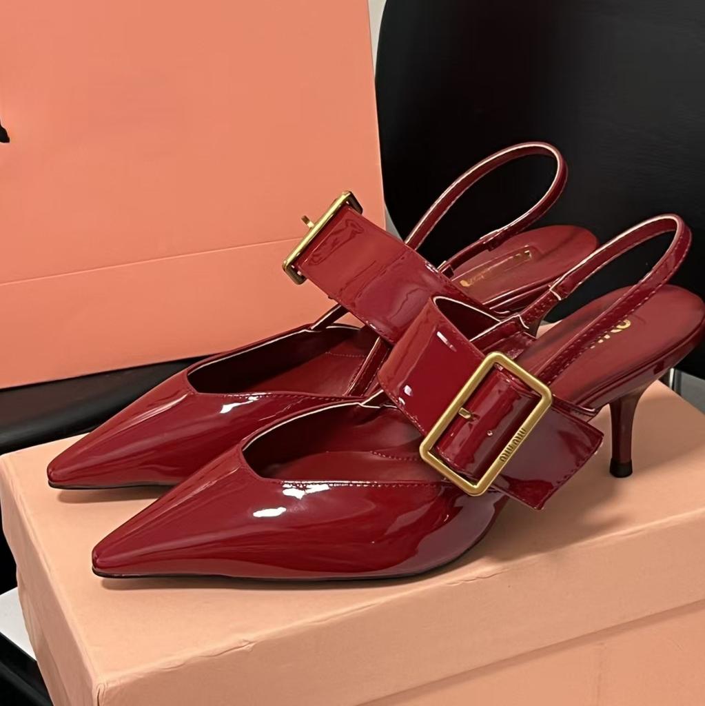Single-strap, buckle-fastening high-heeled open-toe pointed-toe sandals—sexy and elegant, perfect for the office or a party