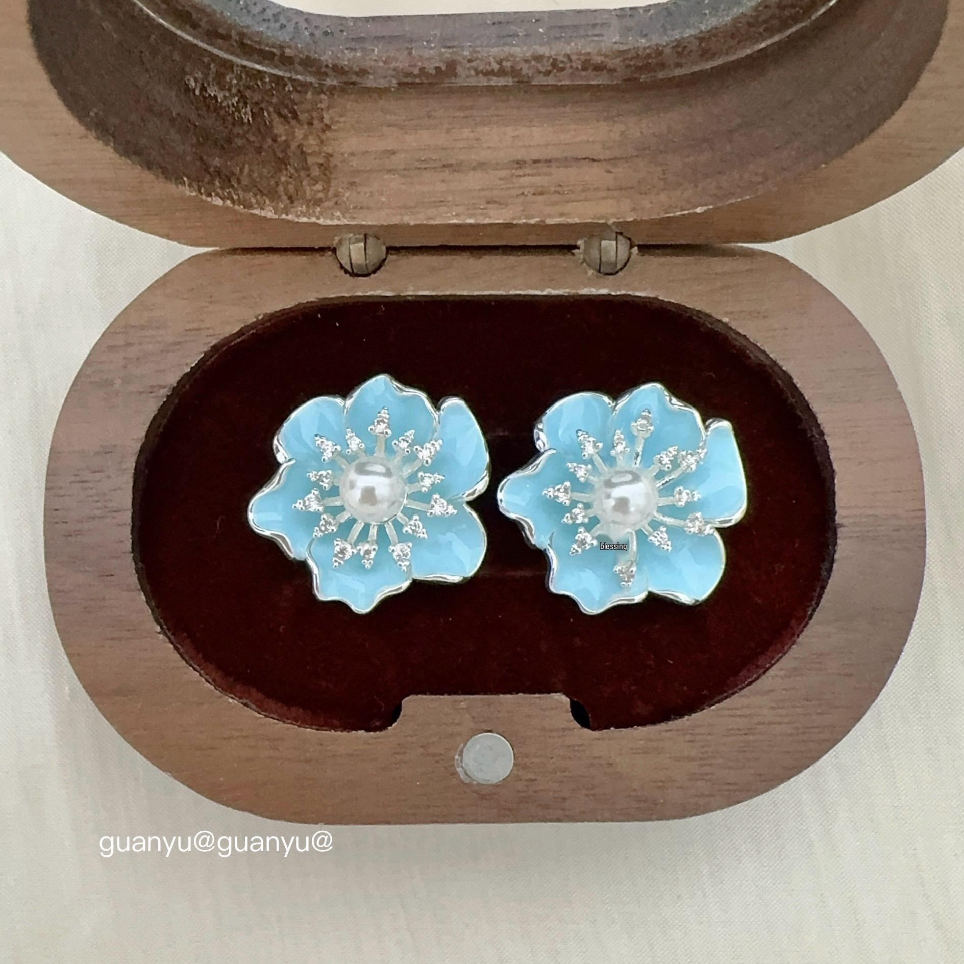 

Серьги-пусеты с цветком из циркона и жемчуга высокого класса: Роскошные, Изысканные, Универсальные Женские Модные Украшения.