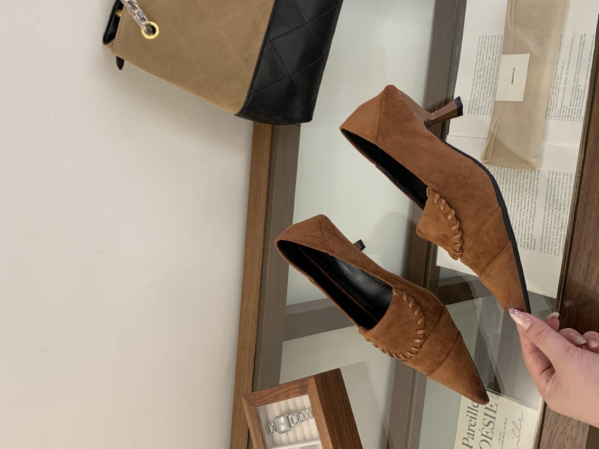 

Французский темперамент знаменитость тонкий каблук овчина туфли женские туфли 2025 новый весна, осень и зима остроносые женские туфли на высоком каблуке 39 жёлтый