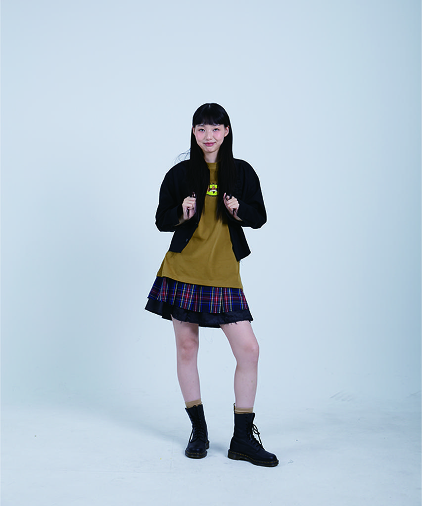 COTTONREBIRTHCLUB Vetements T-Shirt (Olive)