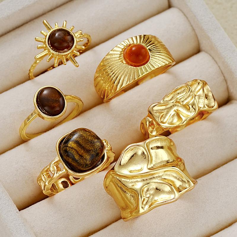 Fashion Brown Stone Irregular Opening Rings Set for Women Luxury Gold Color Wrinkled Lines Finger Rings Personality Wear Zircon
