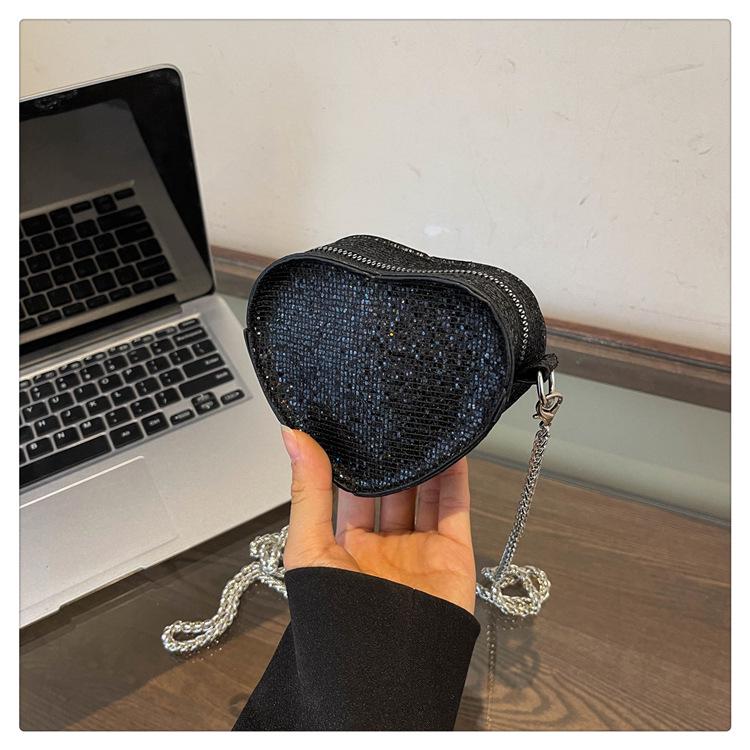 

Трендовая женская сумка кроссбоди в форме сердца с пайетками - Мини-кошелек для монет чёрный