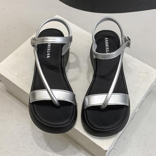 Fashion Outside Sandals Increasing Height Flip Flops Platform 2025 Summer Muffins shoe Sale Of Women's Shoes Clogs With Heel Corrective