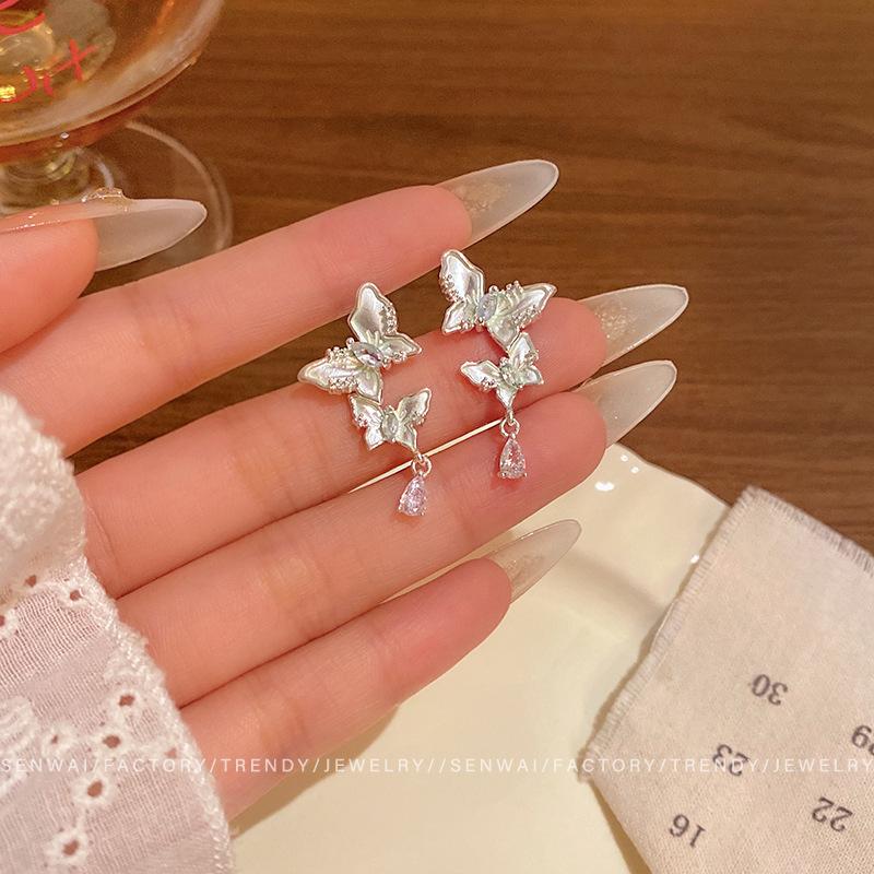 Retro super fairy butterfly fringed earrings women s design sense zircon water drop earrings Korean version Spice Girl earrings