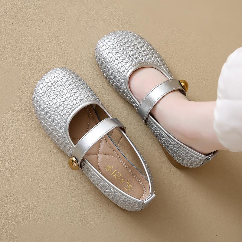 Fashion Mary Jane single shoes women's 2025 spring and autumn new versatile flat bottom shallow mouth single shoes Doudou shoes