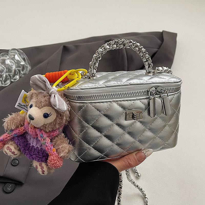 2025 New Korean Version of Casual Fashion Temperament Portable Box Bag Versatile Super Fire Temperament Commuter Chain Messenger Bag