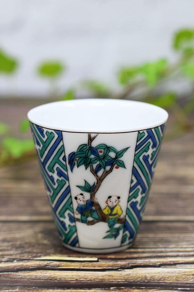 Washa no Kura Lucky Ochoko Sake Utensil Kutani Ware Sake Cup Saaya Shape Karako Pottery Brand Japanese Tableware Choko Cup Made in Japan