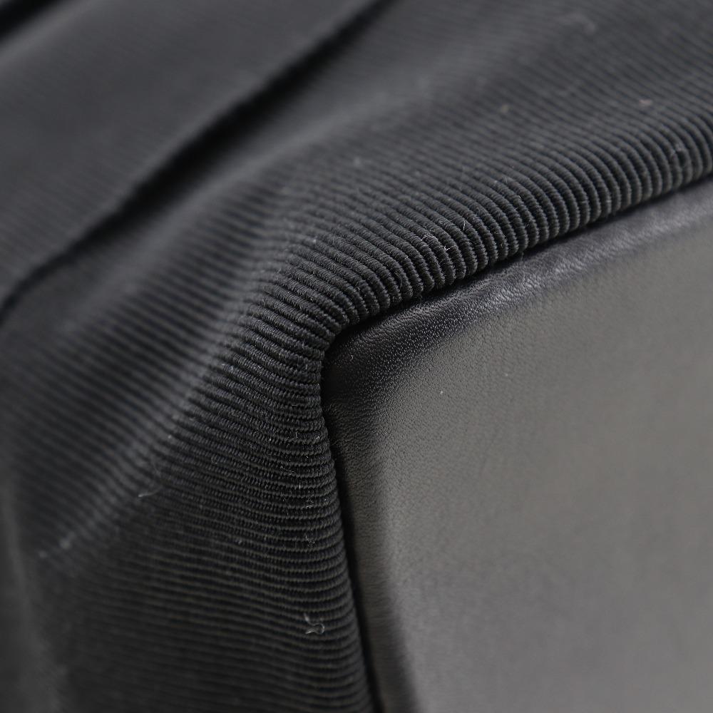 Salvatore Ferragamo Vala Chain Handbag AU-21 5251 Black Canvas Women Used