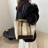 Fashion Niche Design Foreign Style Commuter Portable Lazy Wind Women's Bag 2025 New Tote Bag Trendy Underarm Shoulder Bag