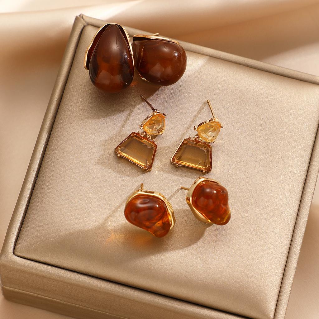 6 Pcs Vintage Brown Resin Earring Set For Women Fashion Simple Maillard C-shaped Irregular Earring Daily Party Jewelry Gift 2026