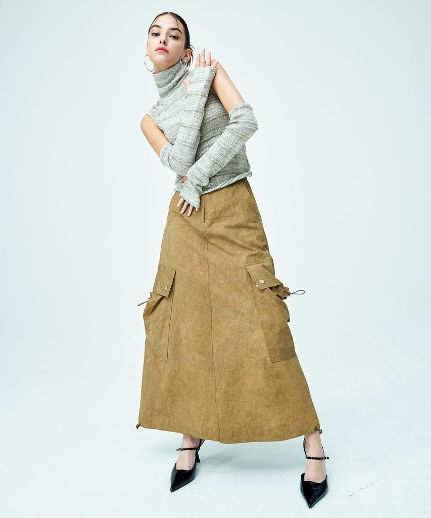 Attention Row For Woman Signature Logo Snap String Cargo Long Skirt (Brown)