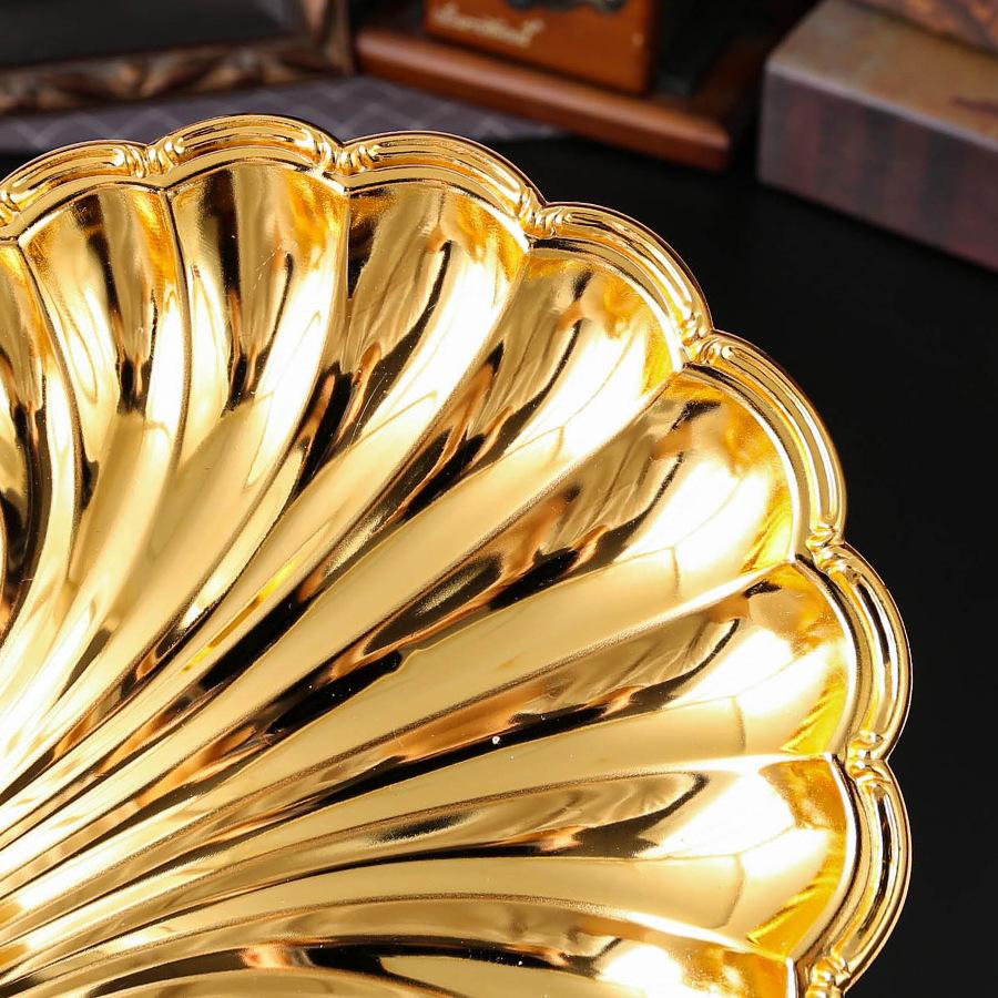 Peacock Palm Tray Creative Shell Fruit Plate European High-end Light Luxury Fruit Plate Home Living Room Retro Fruit Plate