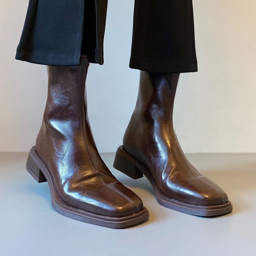 

Повседневные бесшумные ботильоны с квадратным носком и низким каблуком 2025 эластичные ботинки тонкая мягкая кожа осенне-зимние женские ботинки универсальные и не устают 38