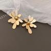 Metal Wind Temperament Flower Stud Earrings Ins Individual Cold Wind Earrings Women's Niche Design High-end Earrings