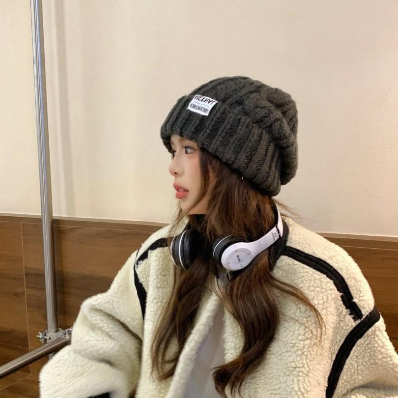 Pattern Letter Women Knit Hat With Acrylic Material And Wind Features Resistant