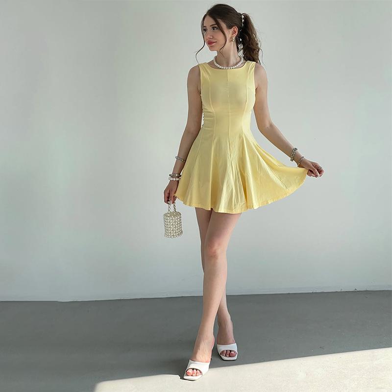 2025 Autumn Women's Solid Color Sleeveless Round Neck Backless Hip-Hugging Dress