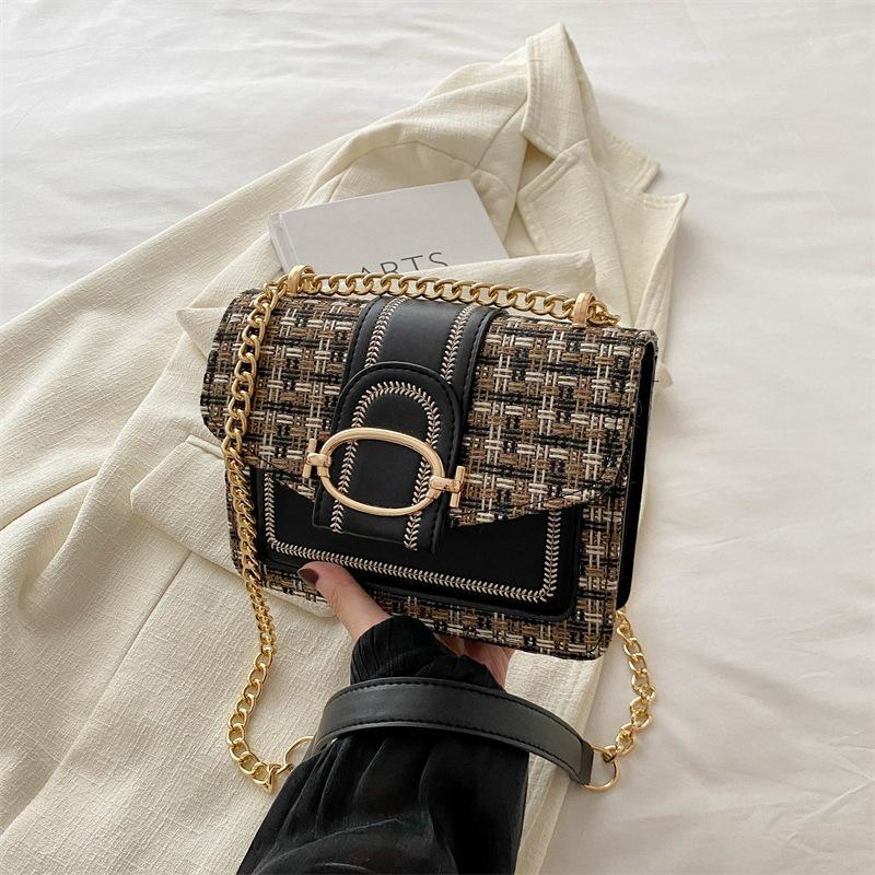 Fashion messenger bag beautiful small square bag niche design women's bag new trendy chain shoulder bag