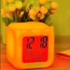 Ceas cu alarmă LED Ceas colorat de masă Ceasuri electronice digitale de birou Lumină de noapte Temporizator pentru copii pentru biroul de acasă Cube LED