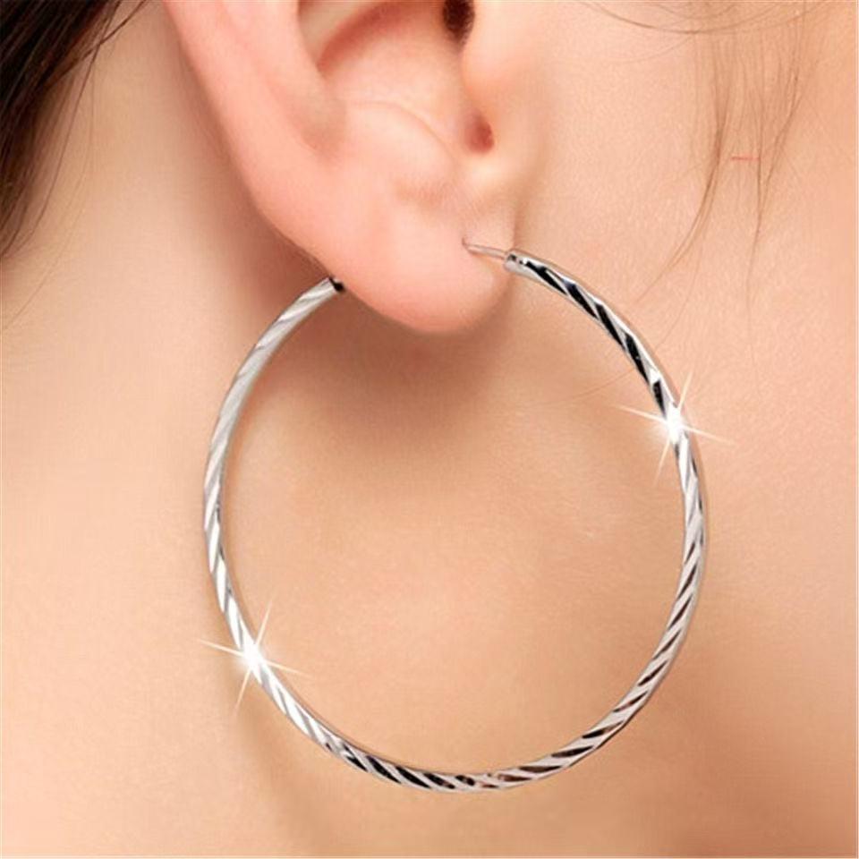9999 Sterling Silver Rhombus Pattern Large Hoop Earrings for Women, Fashionable Hypoallergenic Ear Jewelry with High-End Feel.