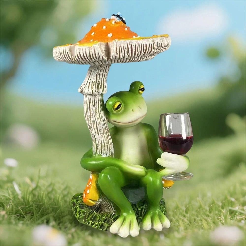 Red/Yellow Mushroom Sitting Frog Ornament Cartoon Resin Frog Sculptures Shelf Home