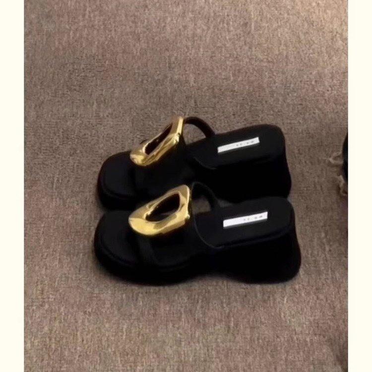 

Summer square buckle new thick-soled design 2025 metal open-toe height increase niche muffin sole sandals slippers outer wear women 40 чёрный