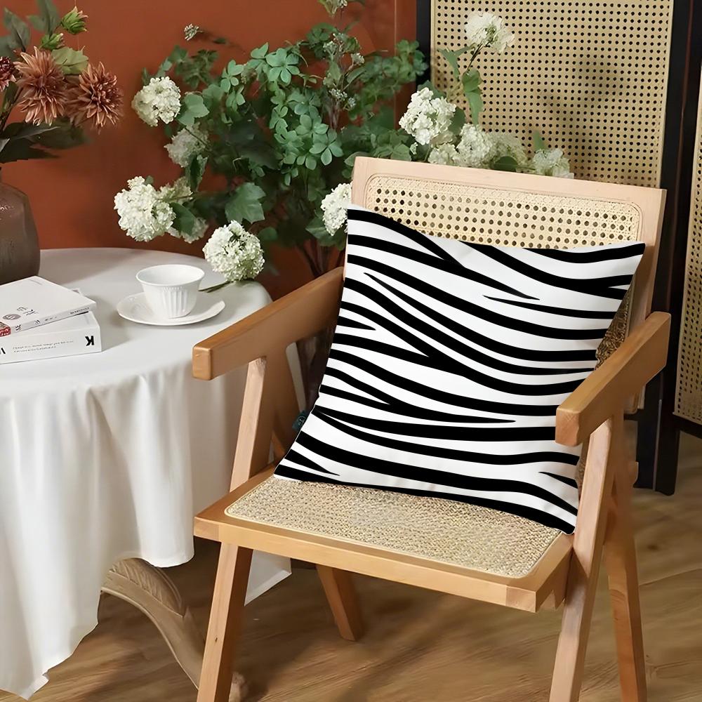 Black and White Style Cushion Cover Silky Short Plush Invisible Zipper Dustproof Sofa Pillow Case for Home Decor