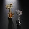 Retro Green Eyes Cat Brooch Universal Animal Alloy Badge Fashionable and Versatile Clothes Bag Accessories Brooch enamel pins