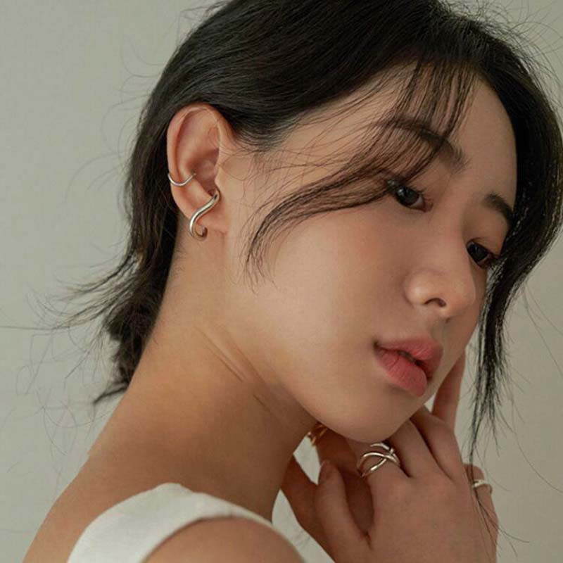 Vintage Gold Color Geometric Twisted Ear Clip Earring For Women Simple Without Piercing Cartilage Ear Cuff Jewelry Gifts