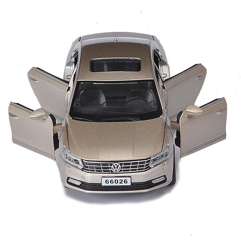 Car Alloy Model Toy For Kids Gift And Playroom Decoration